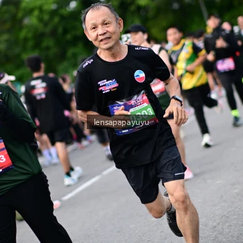 Runner Photo 4138636