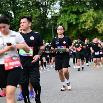 Runner Photo 4138813