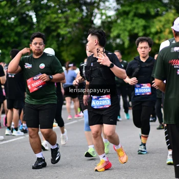 Runner Photo 4138835
