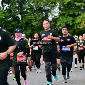 Runner Photo 4138876