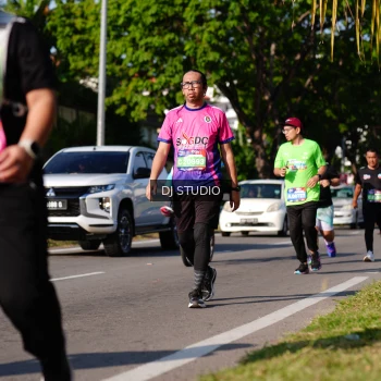 Runner Photo 4138894