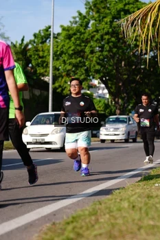 Runner Photo 4138898