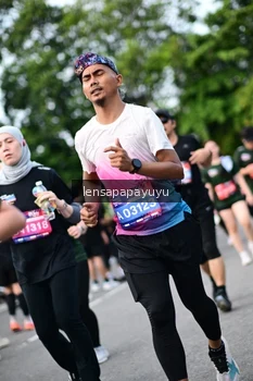 Runner Photo 4138935