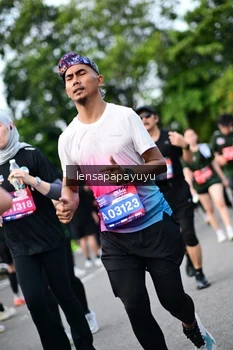 Runner Photo 4138947