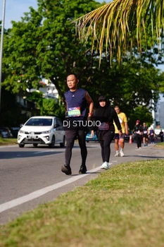 Runner Photo 4138958