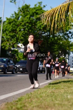 Runner Photo 4139067