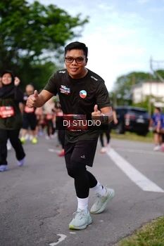 Runner Photo 4139246