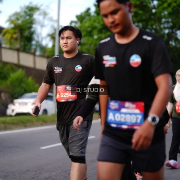 Runner Photo 4139354