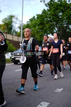 Runner Photo 4139363