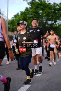 Runner Photo 4139418