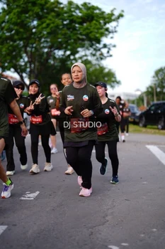 Runner Photo 4139433