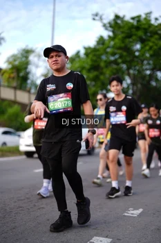 Runner Photo 4139465