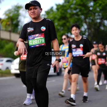 Runner Photo 4139466