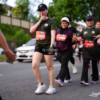 Runner Photo 4139474