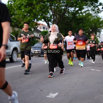 Runner Photo 4139530