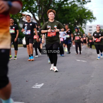 Runner Photo 4139543