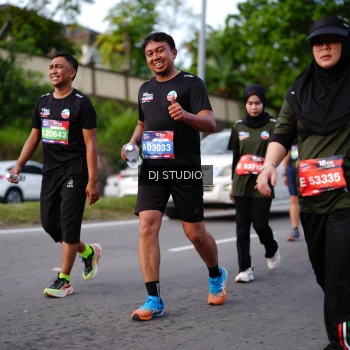 Runner Photo 4139546