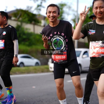 Runner Photo 4139570