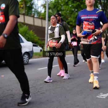 Runner Photo 4139571