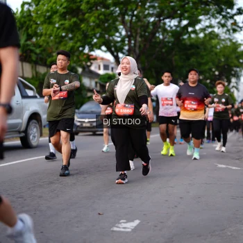 Runner Photo 4139595