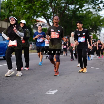 Runner Photo 4139597