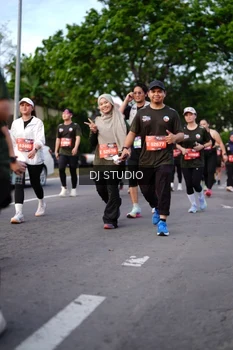 Runner Photo 4139606