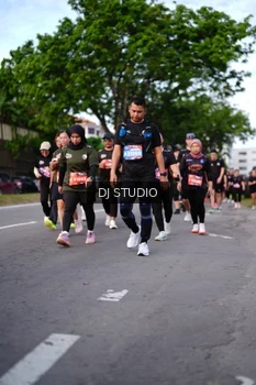 Runner Photo 4139629