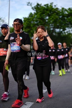 Runner Photo 4139675