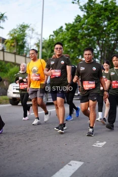 Runner Photo 4139683