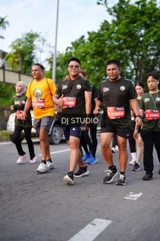 Runner Photo 4139687