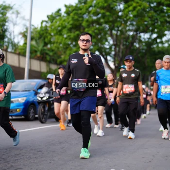 Runner Photo 4139718