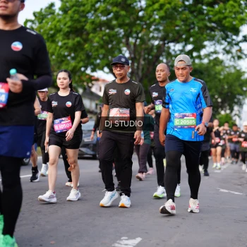 Runner Photo 4139721