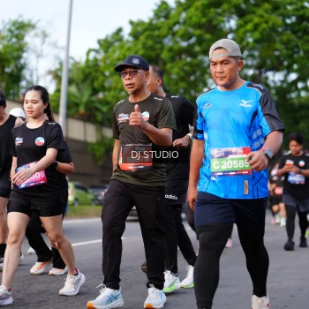 Runner Photo 4139722
