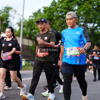 Runner Photo 4139723