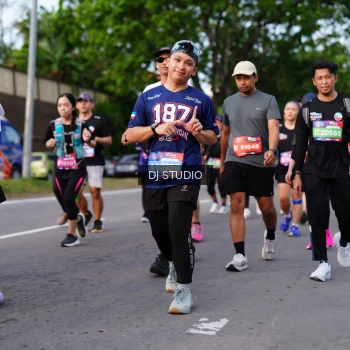 Runner Photo 4139800