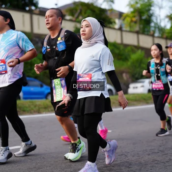 Runner Photo 4139801