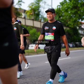 Runner Photo 4139817