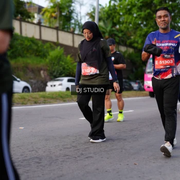 Runner Photo 4139826