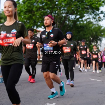 Runner Photo 4139849