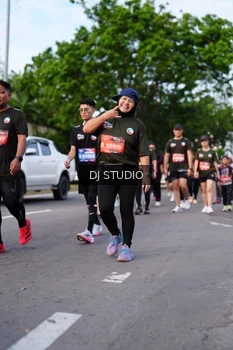 Runner Photo 4139859