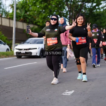 Runner Photo 4139913