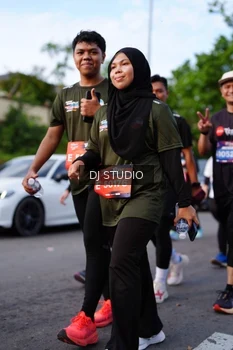 Runner Photo 4139945