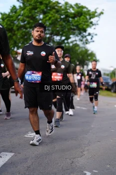 Runner Photo 4139991