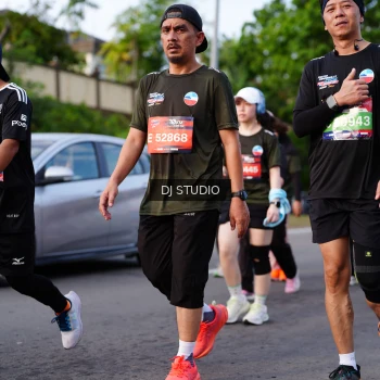Runner Photo 4140015