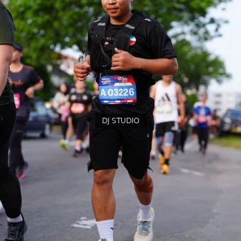 Runner Photo 4140034
