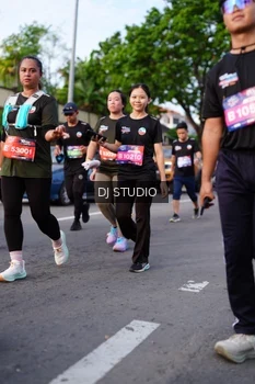 Runner Photo 4140071