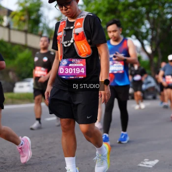 Runner Photo 4140101