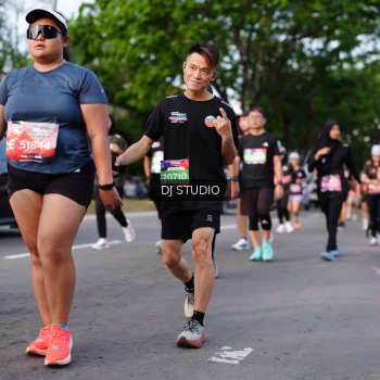 Runner Photo 4140109