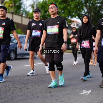 Runner Photo 4140117