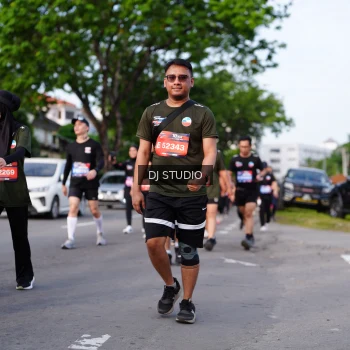 Runner Photo 4140153